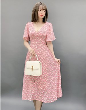 ĐẦM CỔ V KIỂU DÁNG MIDI ĐÍNH NÚT