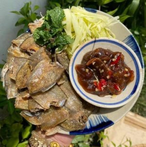 KHÔ CÁ SẶC BƯỚM
