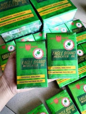 Dầu gió xanh 2 nắp hiệu con Ó của Mỹ 24ml