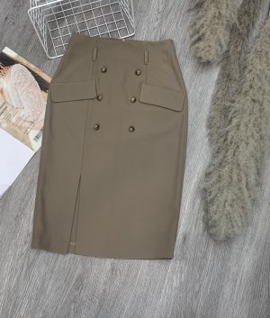 Chân Váy Ôm sẻ Trước 6 cúc đồng