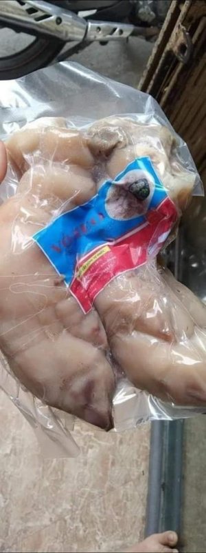 CHÂN GIÒ HEO RÚT XƯƠNG