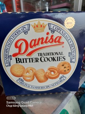 bánh danisa (compo bánh danía,dầu ăn, dầu gội ,xả ,,,,)