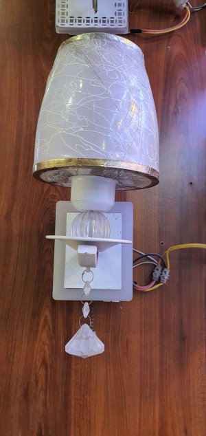 Đèn treo tường