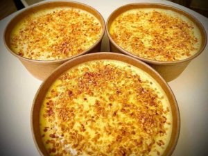 Bánh Bông Lan kem trứng dừa nướng