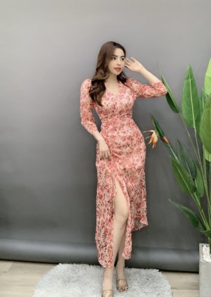 ĐẦM ĐUÔI CÁ CỔ V TAY LỠ XẺ NHẸ XIN XẮN
