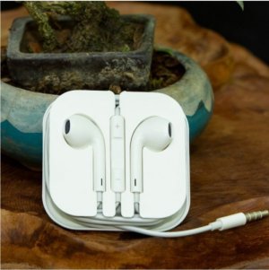 Tại nghe iphon
