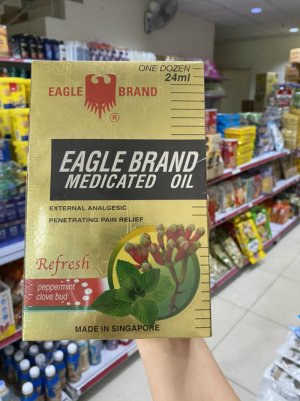 Dầu gió vàng 2 nắp hiệu con Ó của Mỹ 24ml