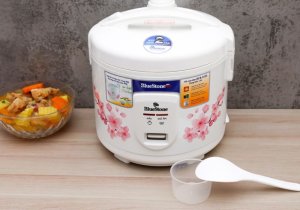 Nồi cơm nắp gài Bluestone 1.8 lít RCB-5525