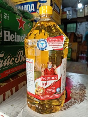 Thùng dầu ăn Neptune Light