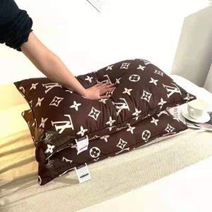 ? COMBO RUỘT GỐI LV ?