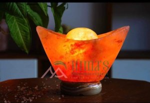 Đèn đá muối chế tác Vàng Thỏi