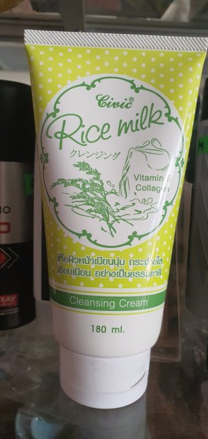 Sữa rửa mặt gạo RICE MILK 180ml