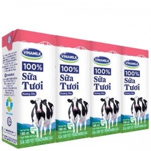 4 Hộp Sữa tươi tiệt trùng Vinamilk 100% hương dâu 180ml