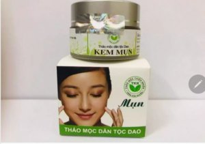KEM MỤN ( Trần Kim Huyền)