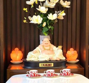 Bát Thần Tài ( đèn đá muối Bát Thần Tài )