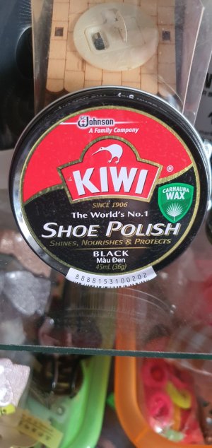 Đánh giầy KIWI đen 45ml