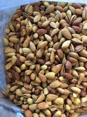 Com bo mít sấy  .đậu đen