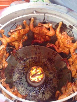 Gà ta nướng lu