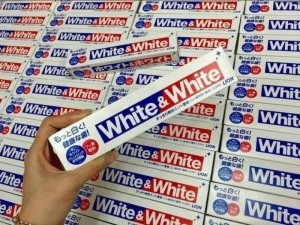 Kem đánh răng White &White 150g