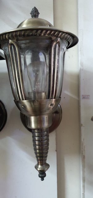 Đèn treo tường