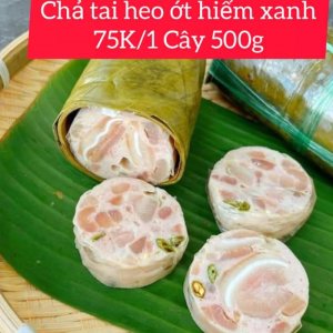 CHẢ TAI HEO ỚT HIỂM XANH 500g 1 CÂY