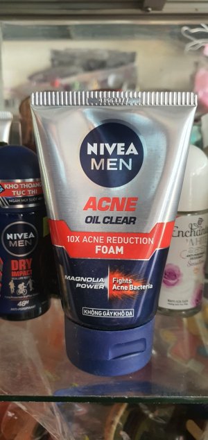 Sữa rửa mặt NIVEA MEN 100g