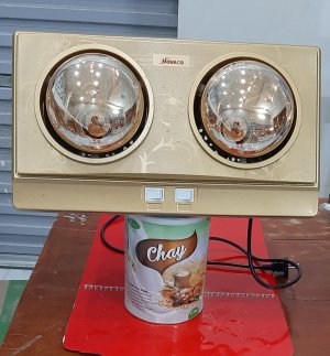 Combo sữa Chay SOYNA và đèn sưởi 2 bóng NOVACO( đấu giá ngày 07/12/2021)