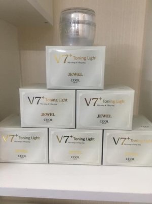 KEM DƯỠNG TRẮNG V7 +TONING LIGHT
