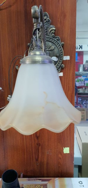 Đèn treo tường