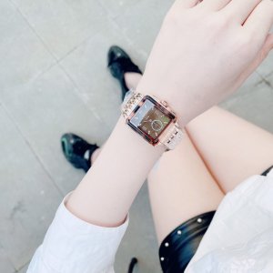 ĐỒNG HỒ NỮ AMITRON