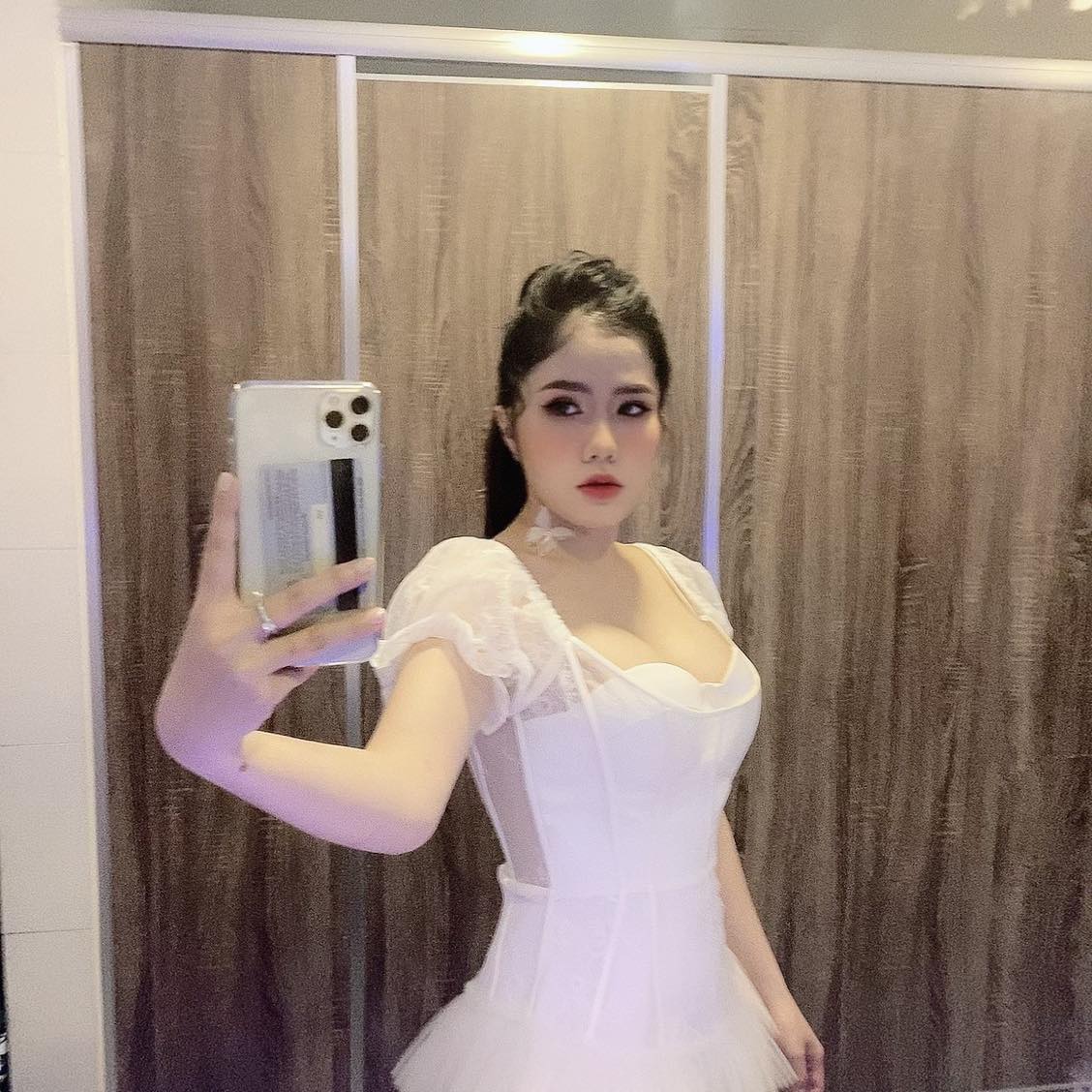 P.BeautyHouseC12100